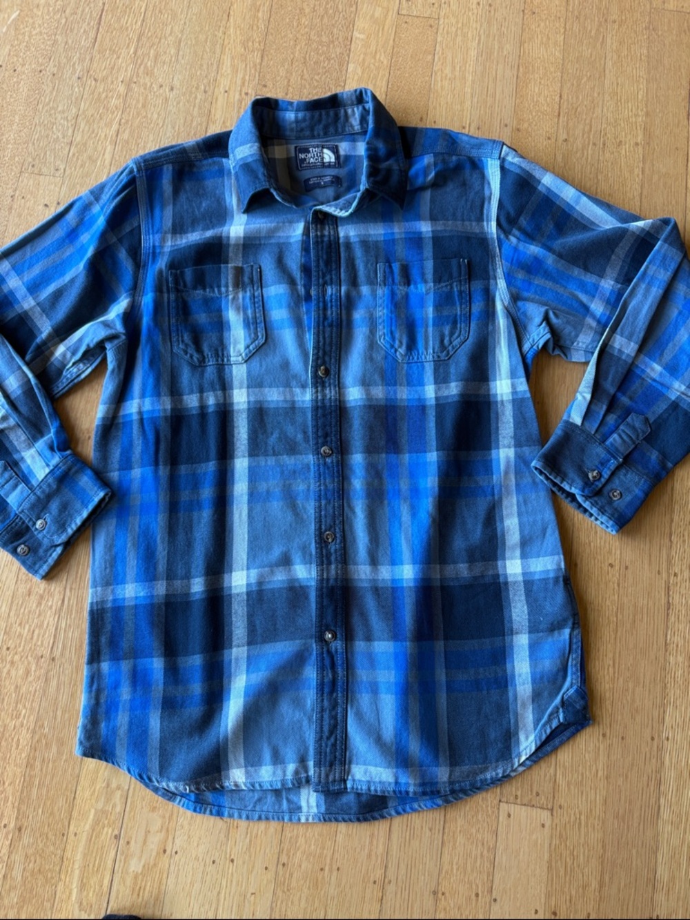 North Face Men's Blue Plaid Long-Sleeve Button-Down Shirt, Size S
